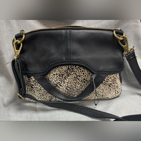 Fossil Erin cowprint fold over brossbody bag - Picture 1 of 9